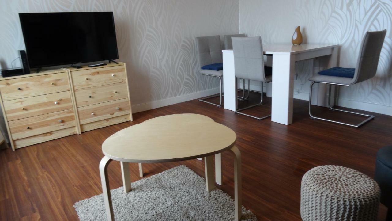 Studio Moderne Avec Jolie Vue Moulins  Luaran gambar