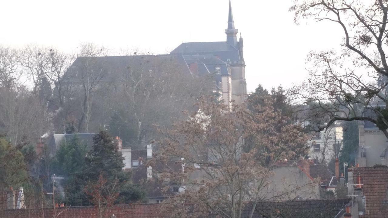 Studio Moderne Avec Jolie Vue Moulins  Luaran gambar